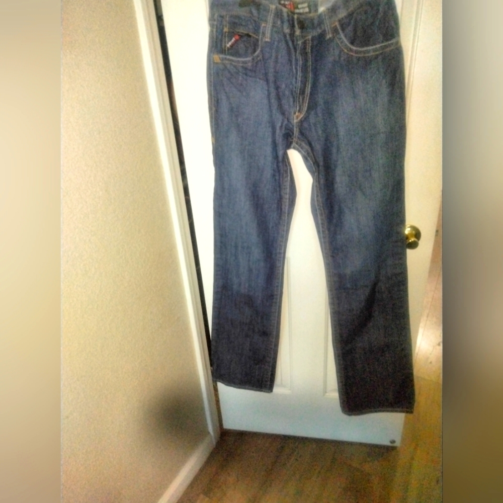 Men's Ariat jeans straight leg size 35 38